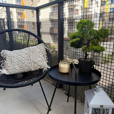Modern Apartment Near To The Chopin'S Airport Cybernetyki 2A Varsavia Esterno foto