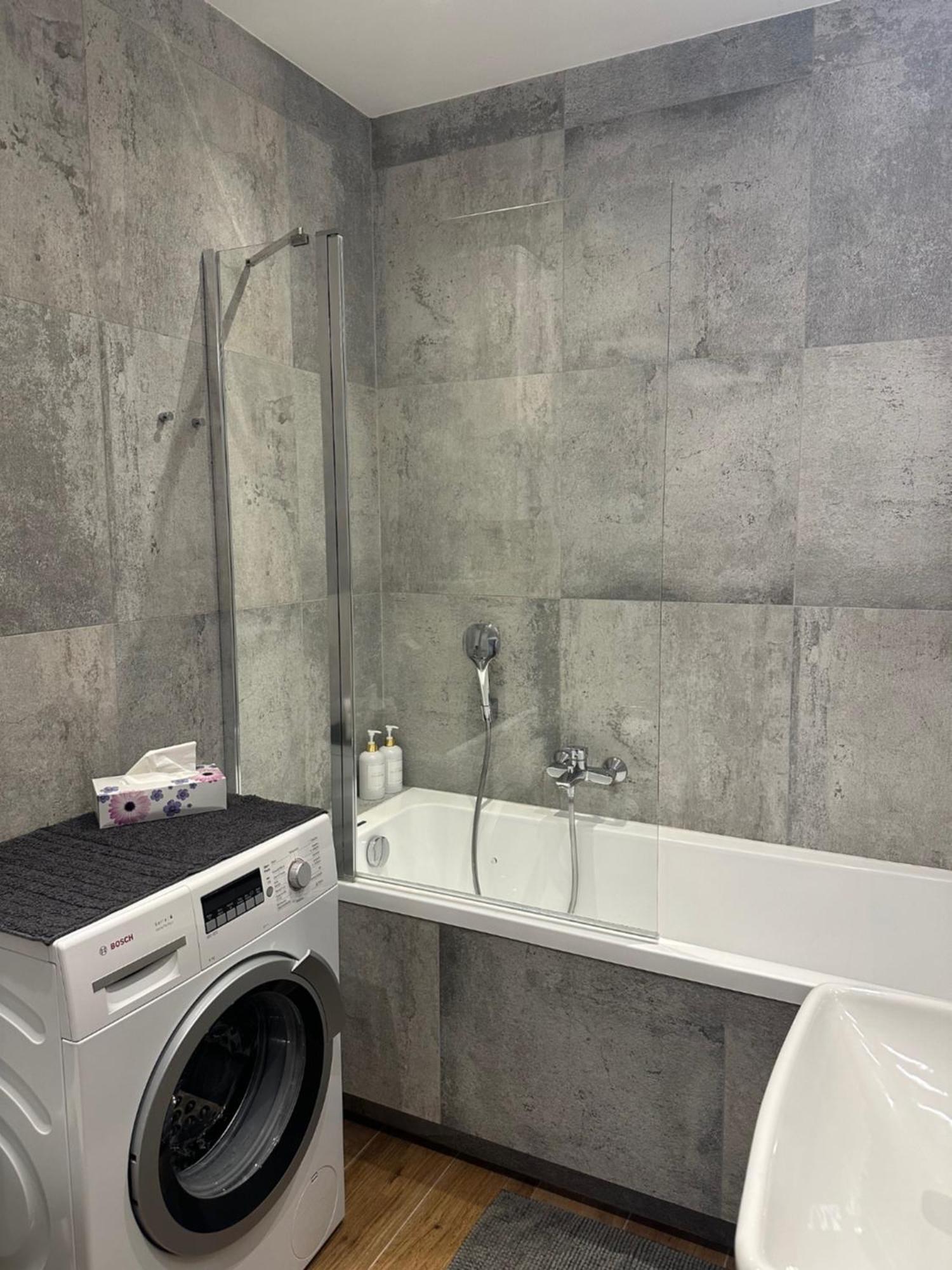 Modern Apartment Near To The Chopin'S Airport Cybernetyki 2A Varsavia Esterno foto